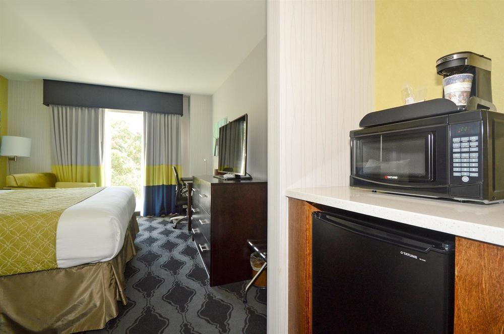 Best Western Plus Laguardia Airport Hotel New York Eksteriør bilde