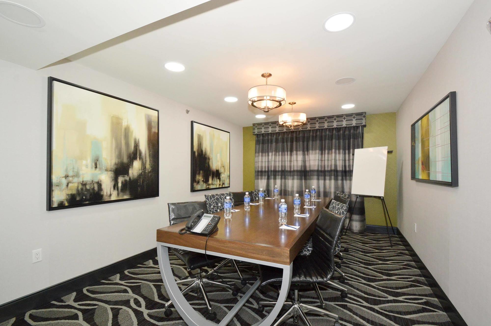 Best Western Plus Laguardia Airport Hotel New York Business bilde